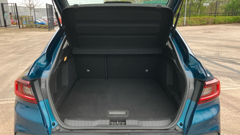 Renault Arkana 1.6 E-TECH Hybrid 145 Iconic 5dr Auto Hybrid Estate